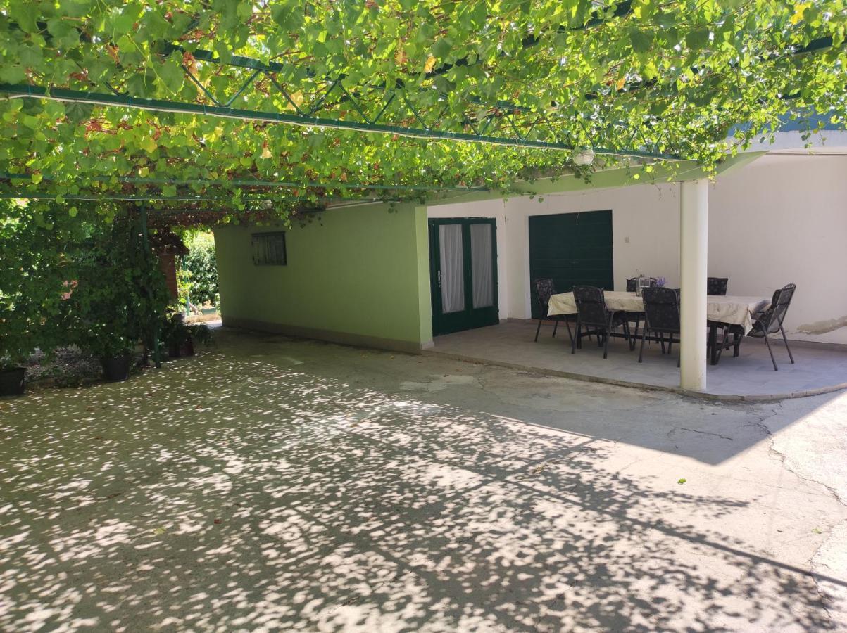 Apartments Valeria * Kaštela