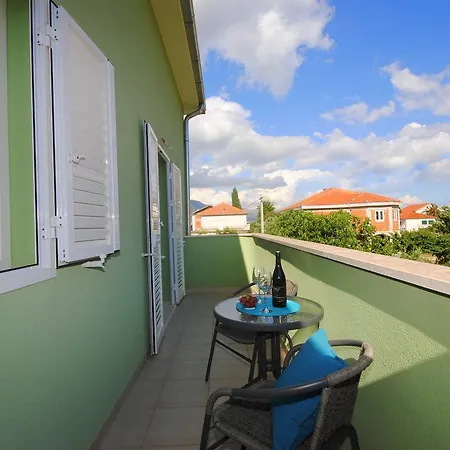 Apartments Valeria Kastela Exterior photo
