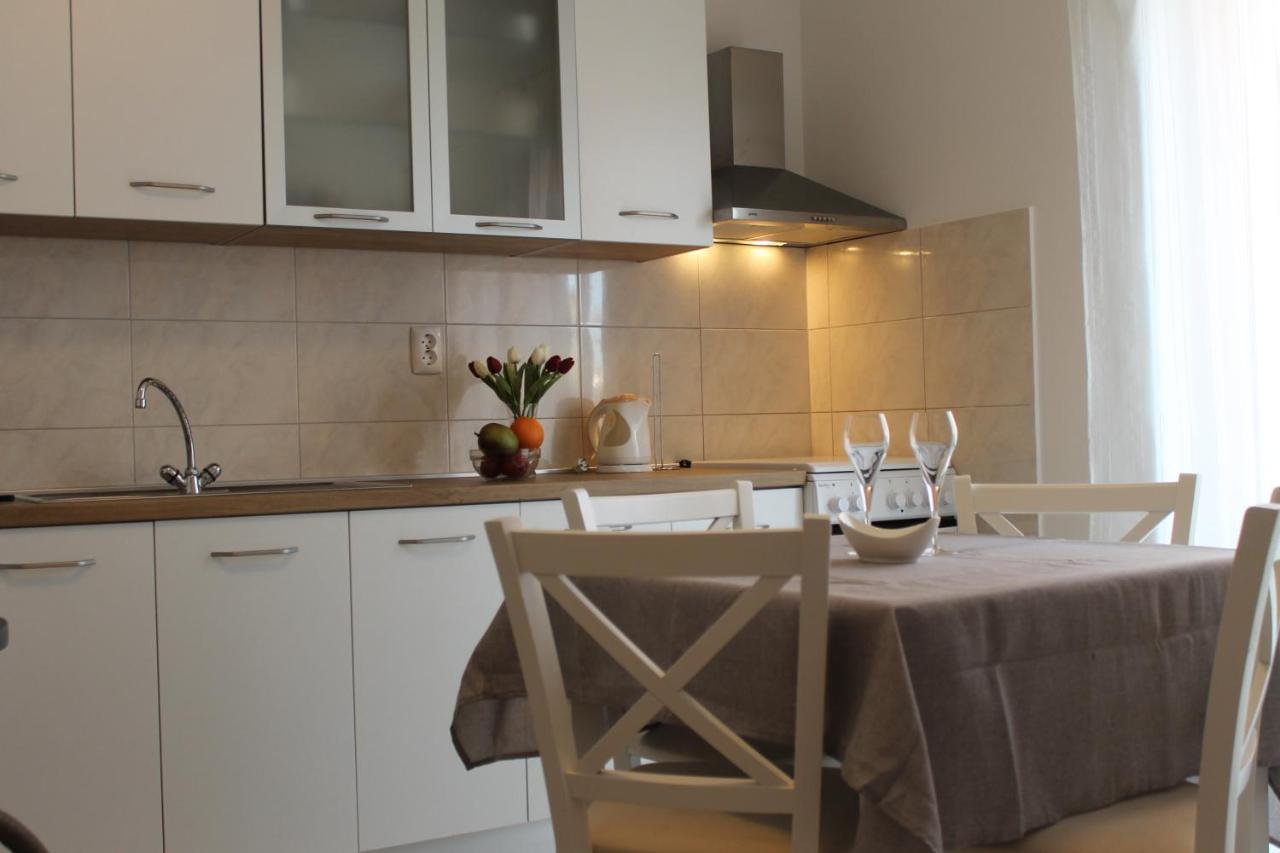 Apartments Valeria Kastela