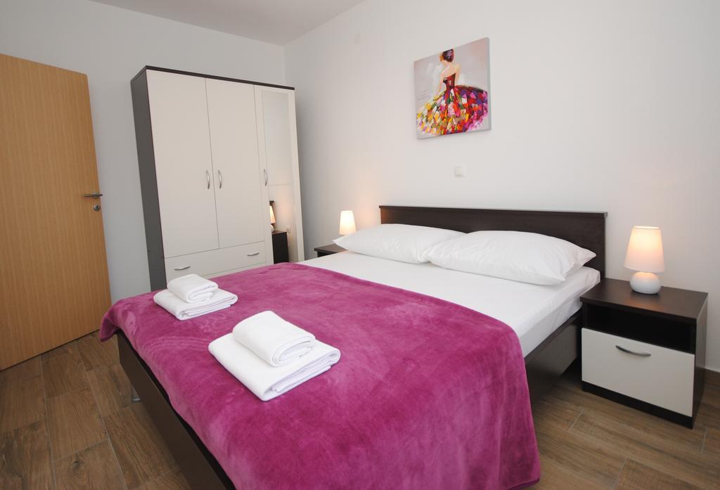 Apartments Valeria Apartment Kastela